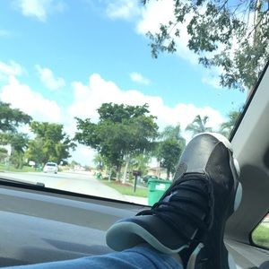 Meet your Posher, Nielys